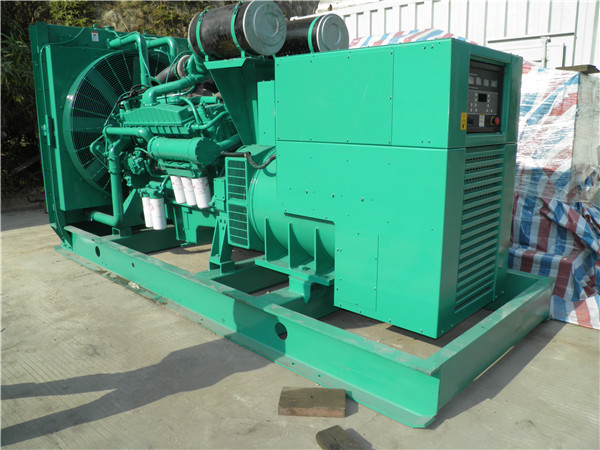 秀山发电车出租-柴油发电机组在使用的过程中应该做好哪些防护工作