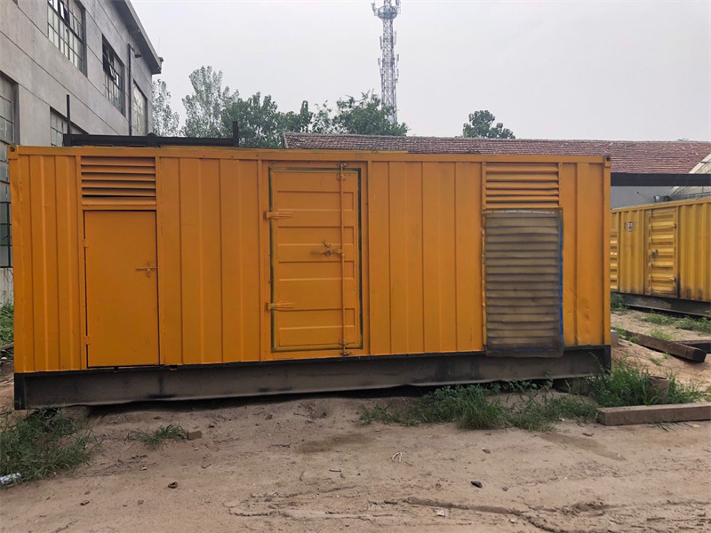 秀山柴油发电机如何判断新机油是否已经完全充满机油滤清器？