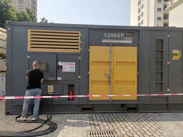 秀山如何根据实际需求选择合适电压和功率的柴油发电机组？