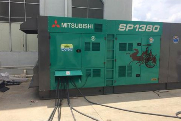 秀山为什么有些柴油发电机组的输出电压可以调节？