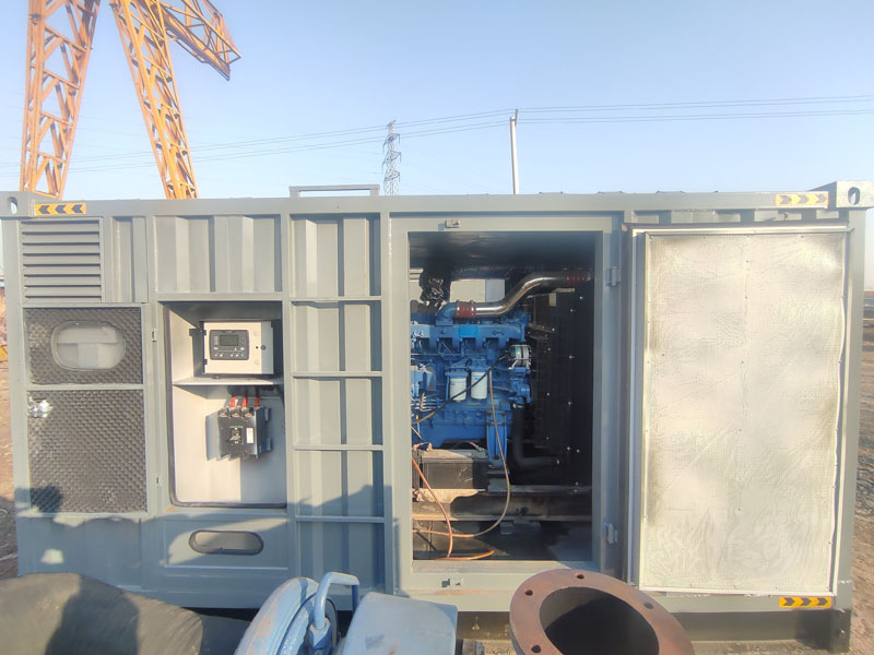 秀山柴油发电机组的机油多久更换一次比较合适？